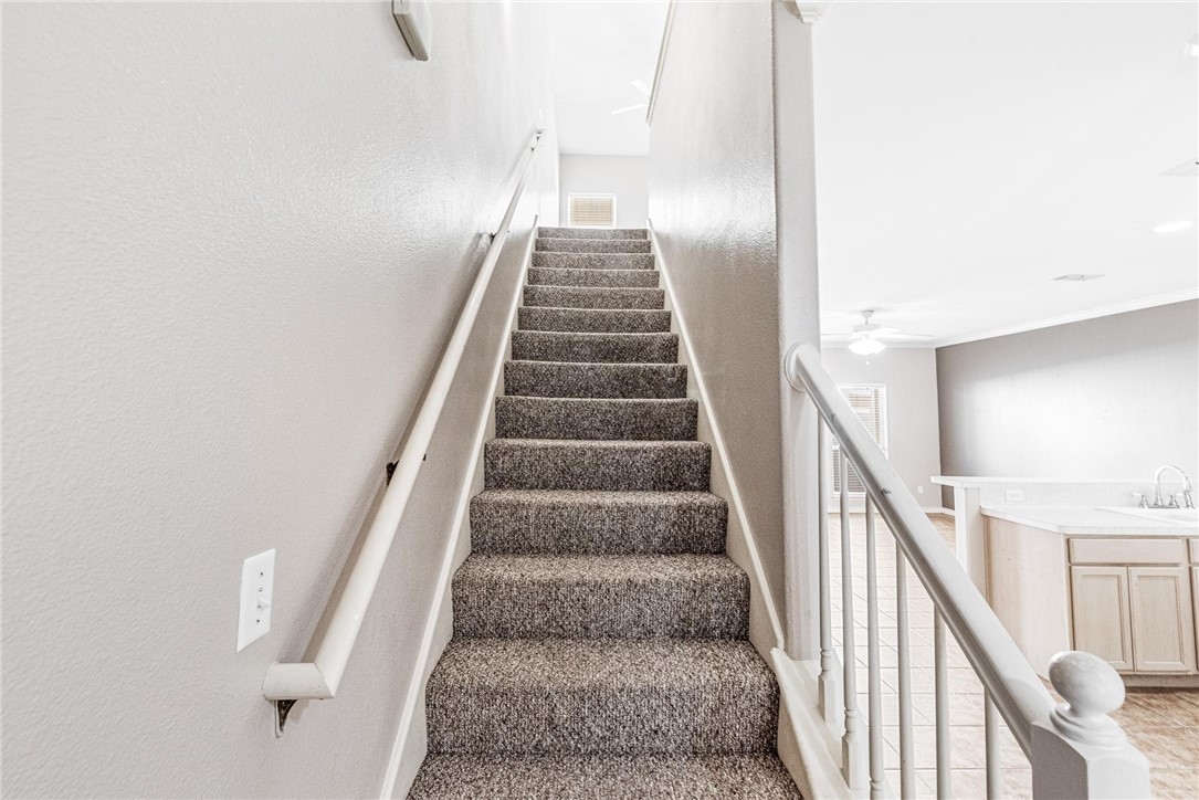15110 Leeward Dr 102 Property Photo 16