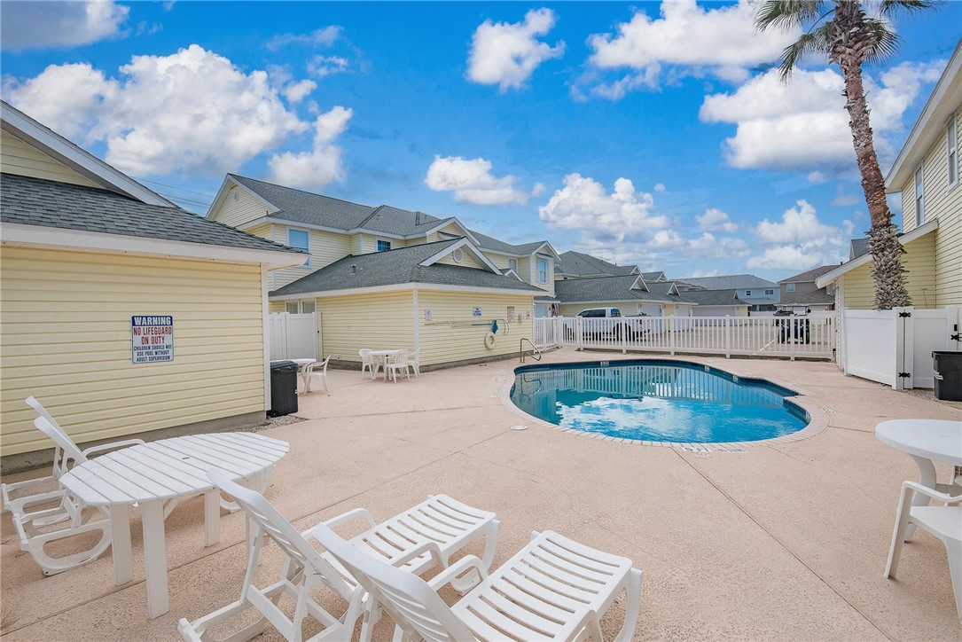15110 Leeward Dr 102 Property Photo 30