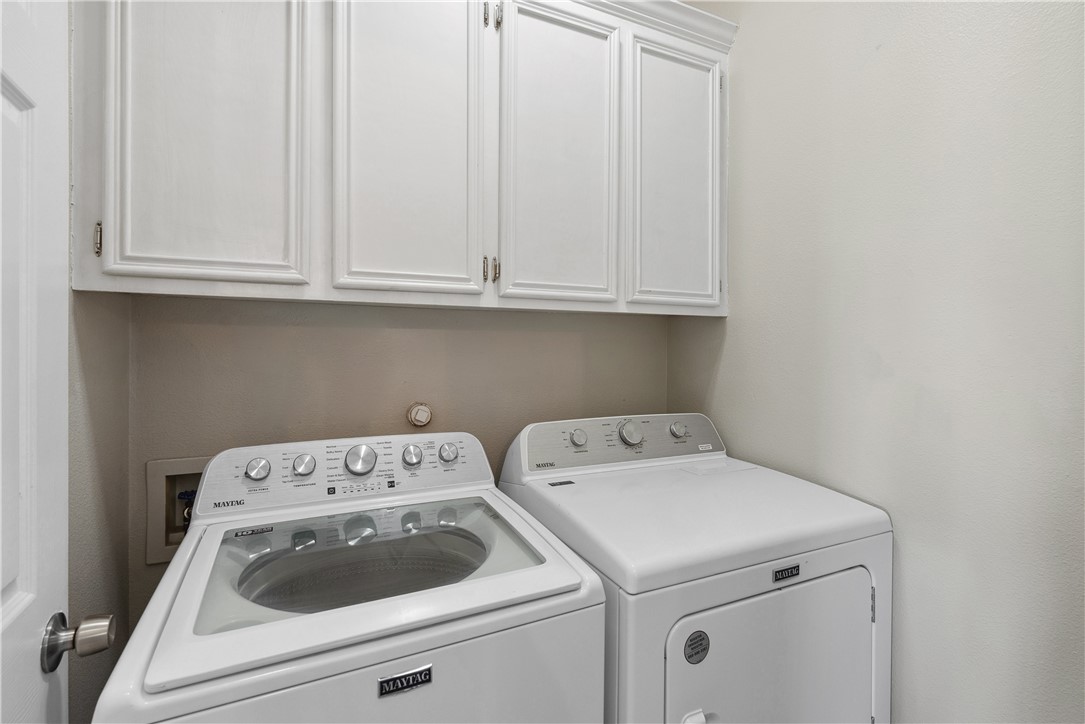8222 Mima Property Photo 23