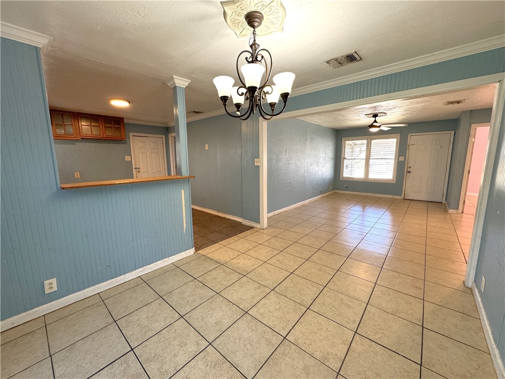 4457 Carlton St Property Photo 12