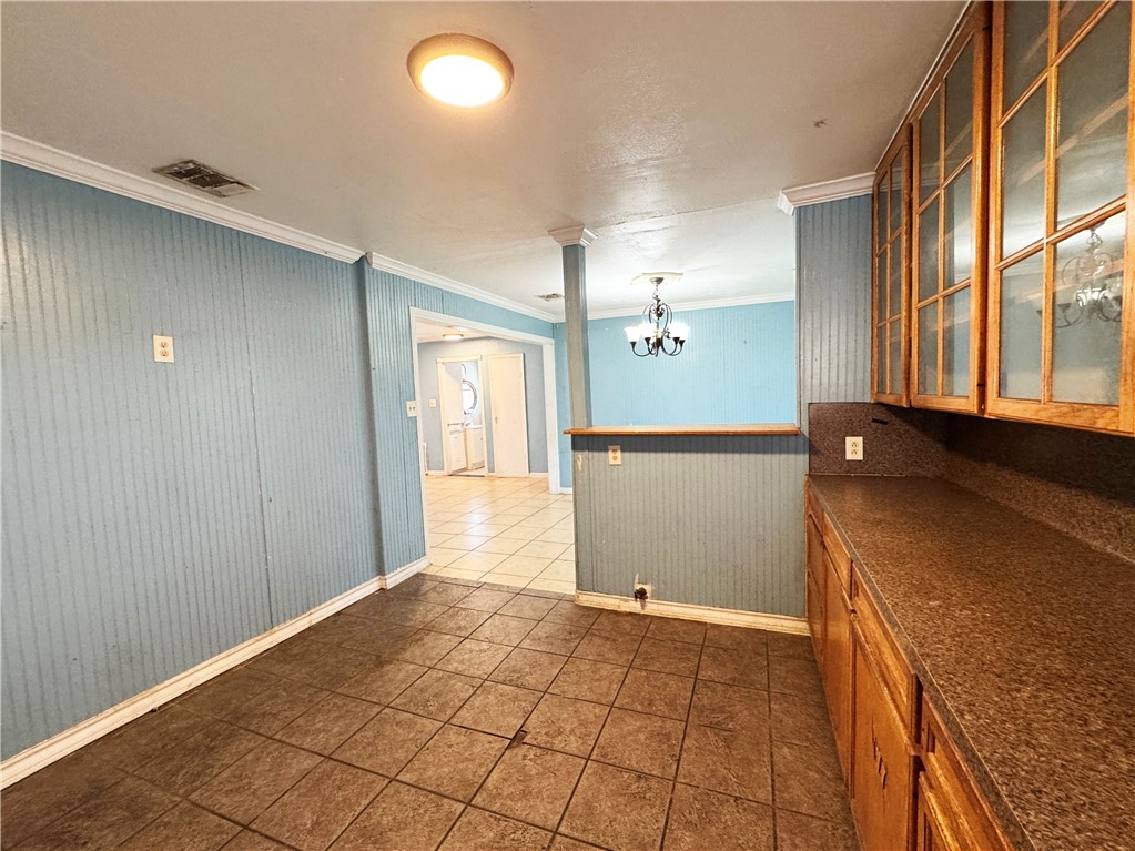 4457 Carlton St Property Photo 15