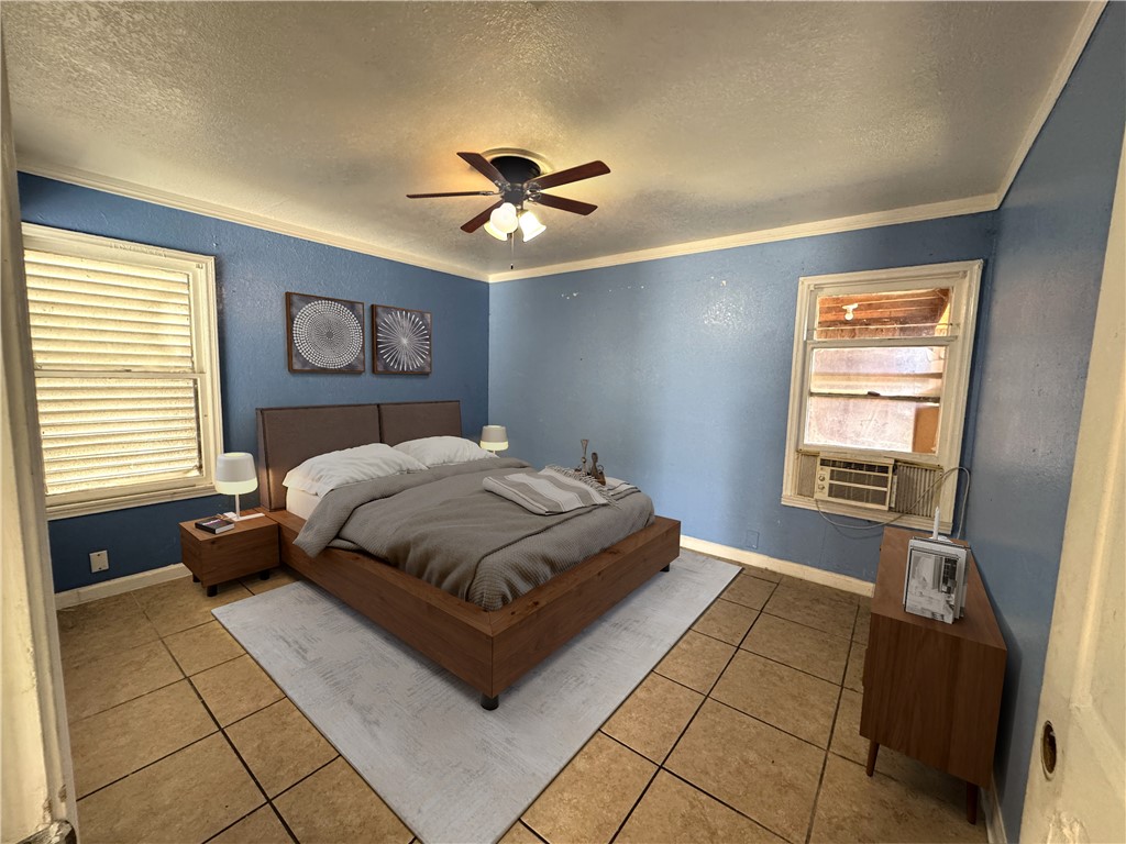 4457 Carlton St Property Photo 18