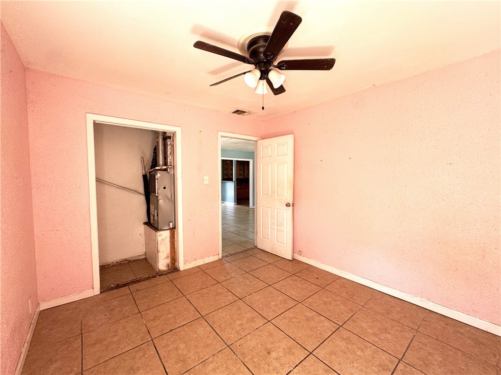 4457 Carlton St Property Photo 23