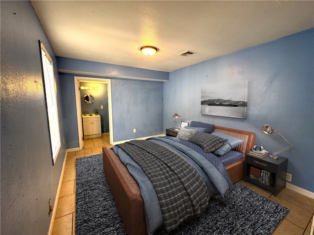 4457 Carlton St Property Photo 26