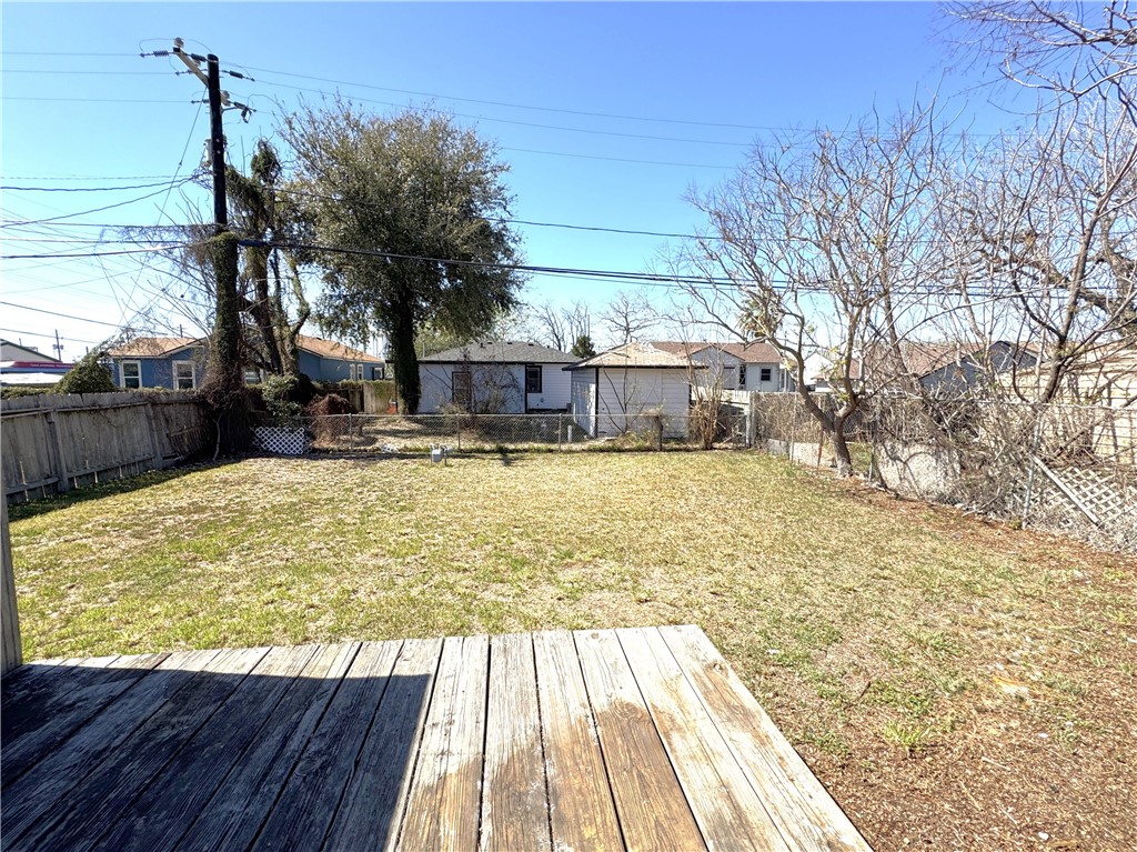 4457 Carlton St Property Photo 33