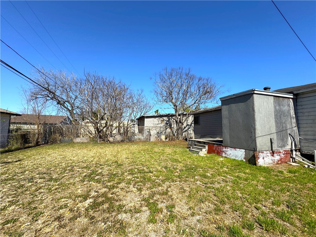 4457 Carlton St Property Photo 35