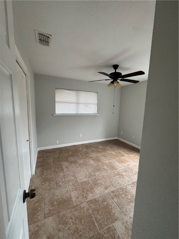 1821 Roslyn St Property Photo 5