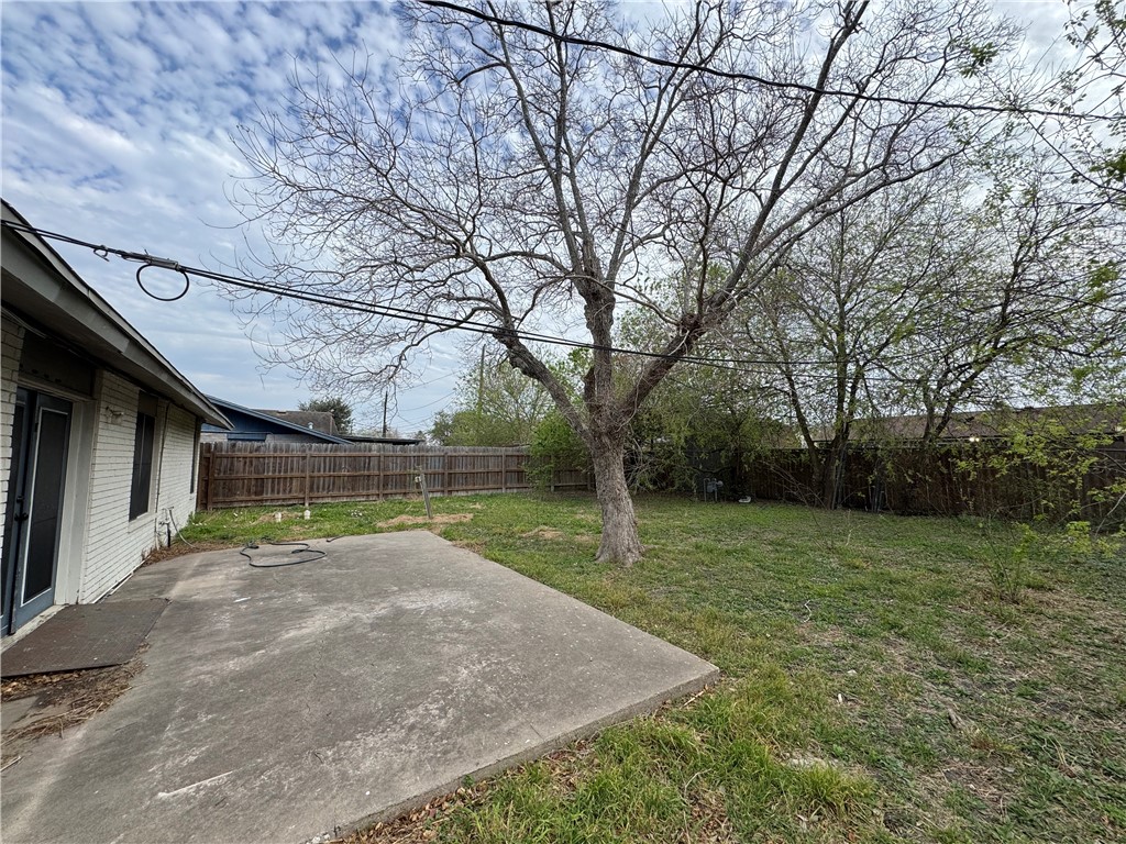 1821 Roslyn St Property Photo 12