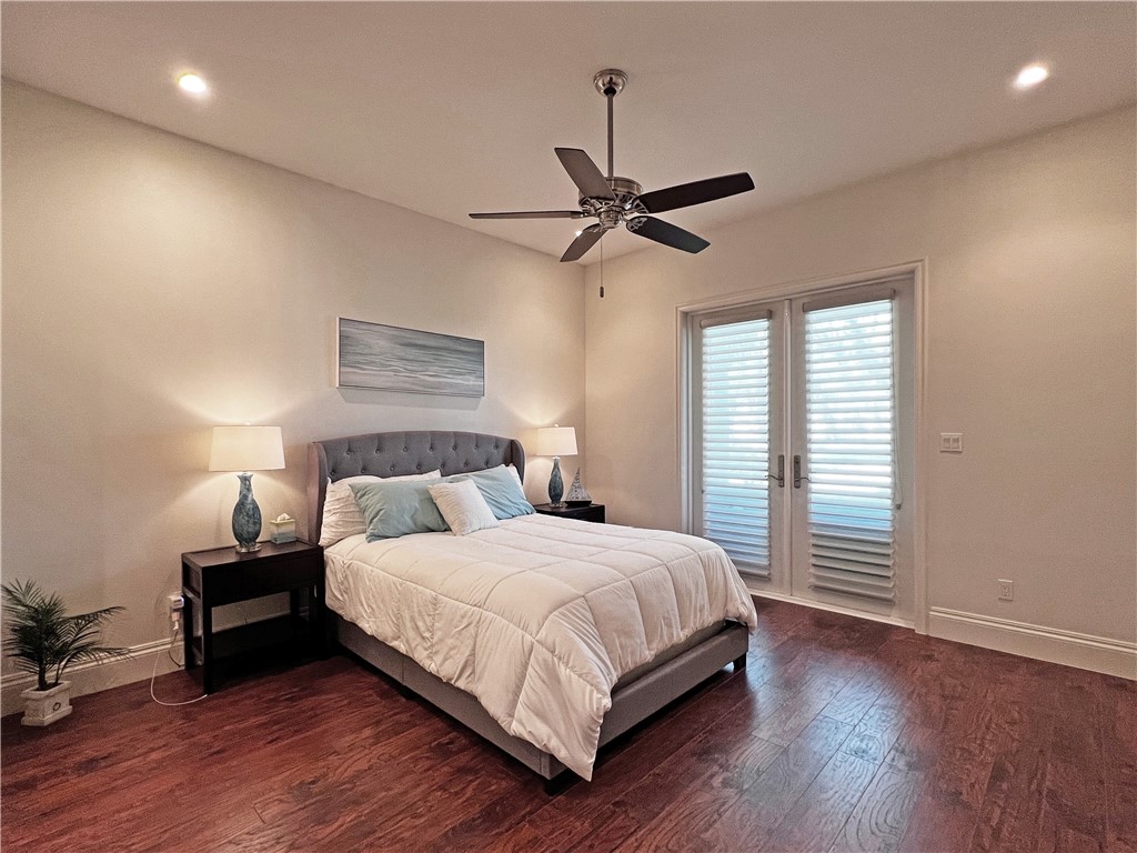 1303 Villas Dr Property Photo 18