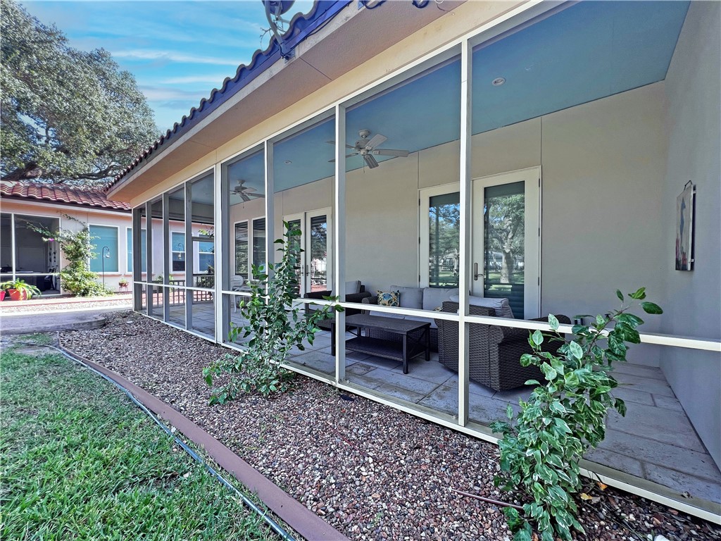 1303 Villas Dr Property Photo 27