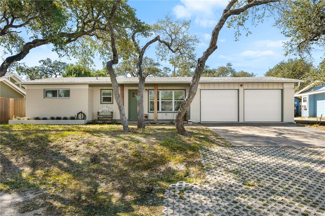 1907 Cochran Ln Property Photo