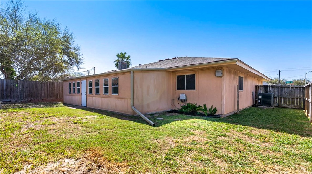 826 Mariana Dr Property Photo 26