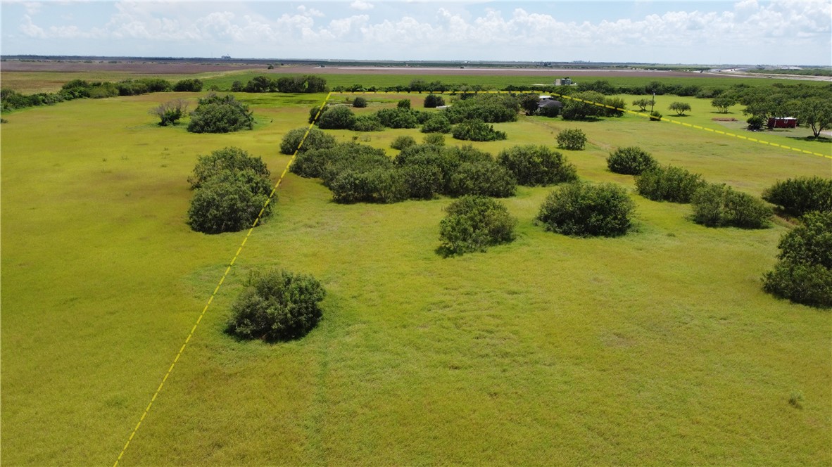 4871 Fm Rd 665 Property Photo 4