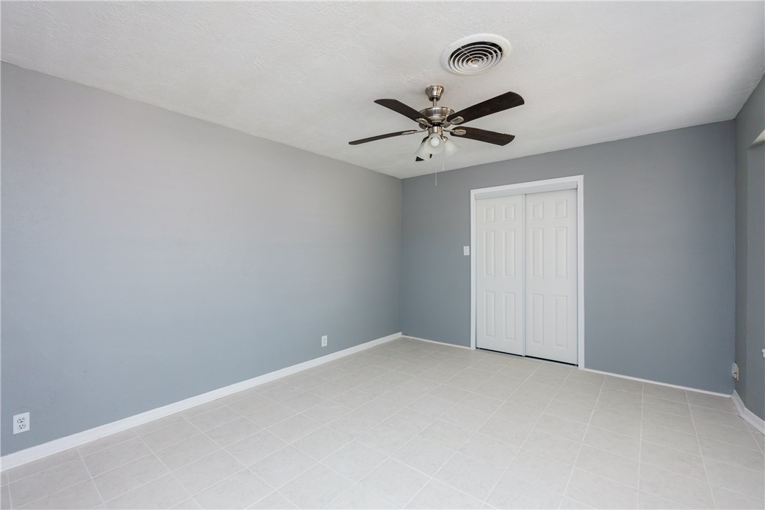 4705 Donegal Dr Property Photo 6