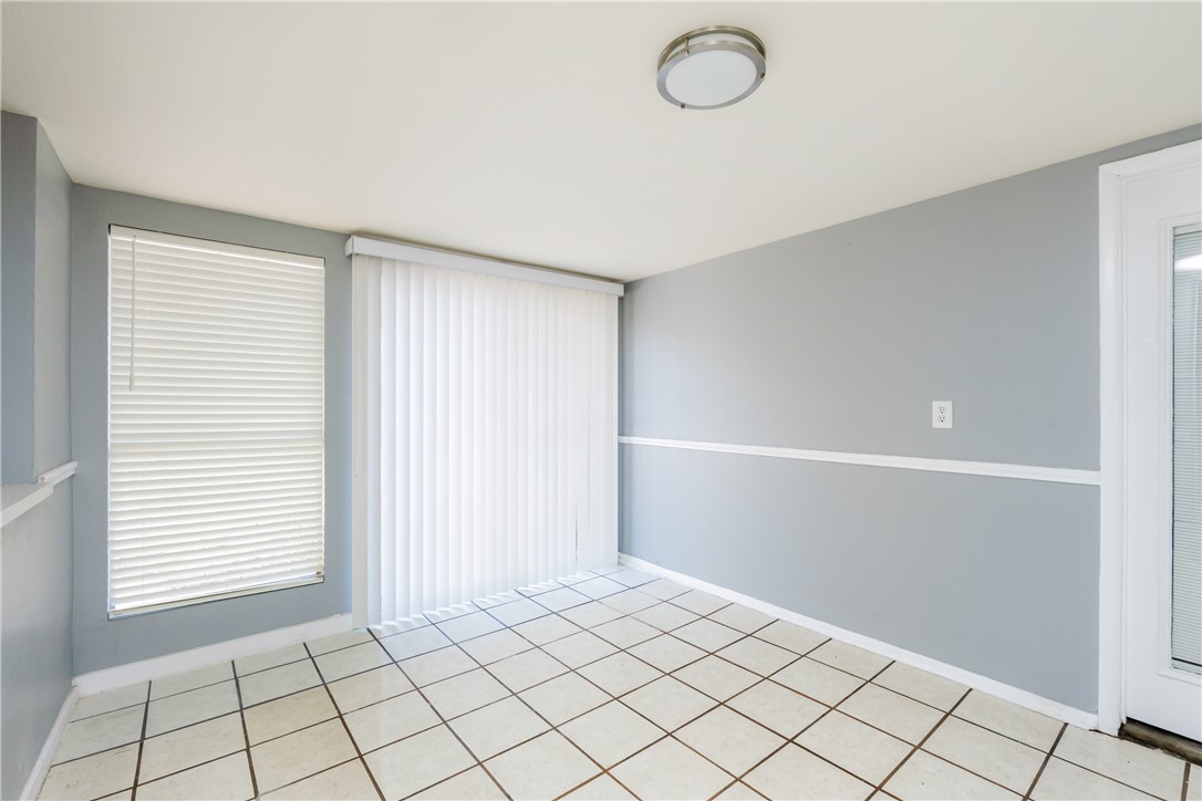 4705 Donegal Dr Property Photo 12