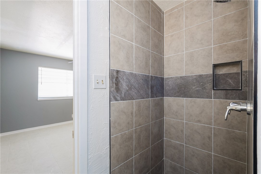 4705 Donegal Dr Property Photo 21