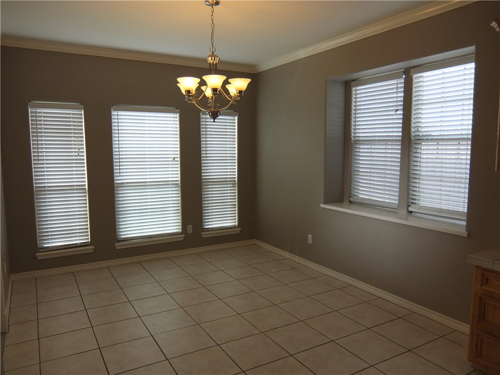 2505 Windrose Dr Property Photo 5
