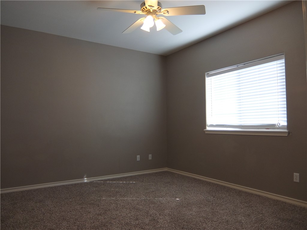 2505 Windrose Dr Property Photo 10