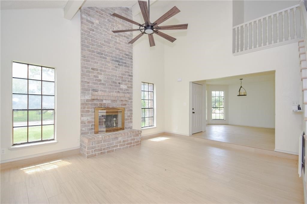 6941 Braesvalley Dr Property Photo 2