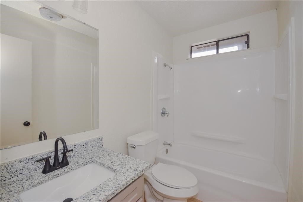 6941 Braesvalley Dr Property Photo 13