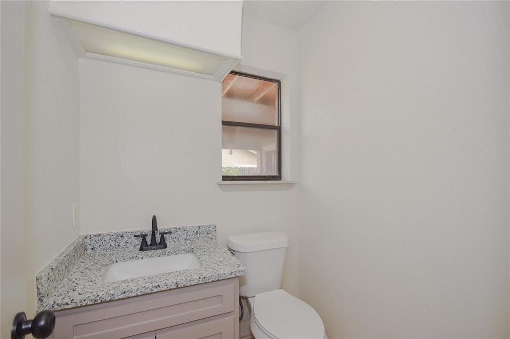 6941 Braesvalley Dr Property Photo 14