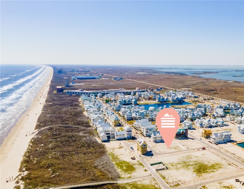 525 Coastline Dr Property Photo 3