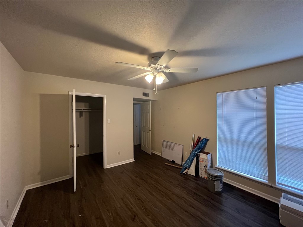 3705 Thornberry Ct Property Photo 5