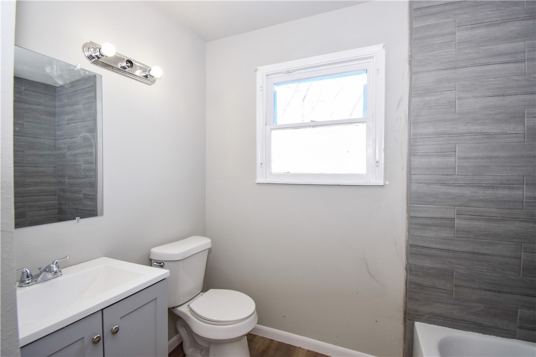 3605 Poplar St Property Photo 22