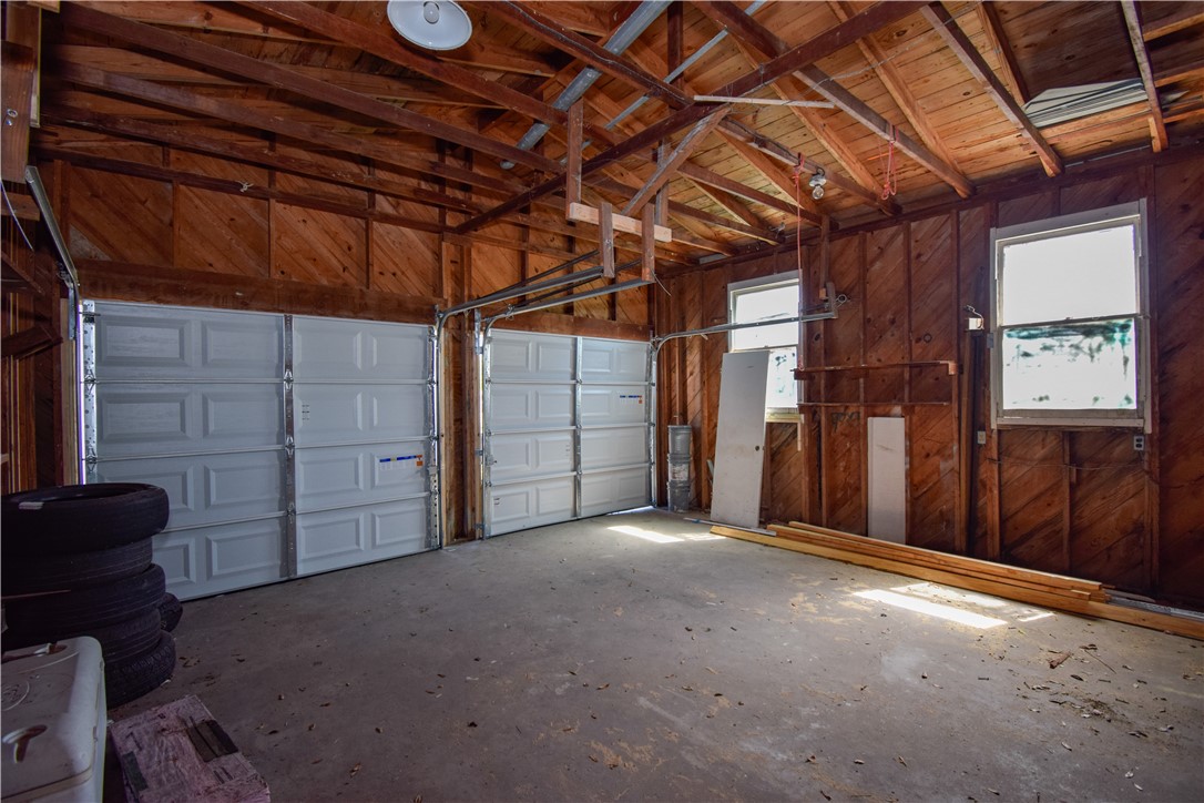 3605 Poplar St Property Photo 28