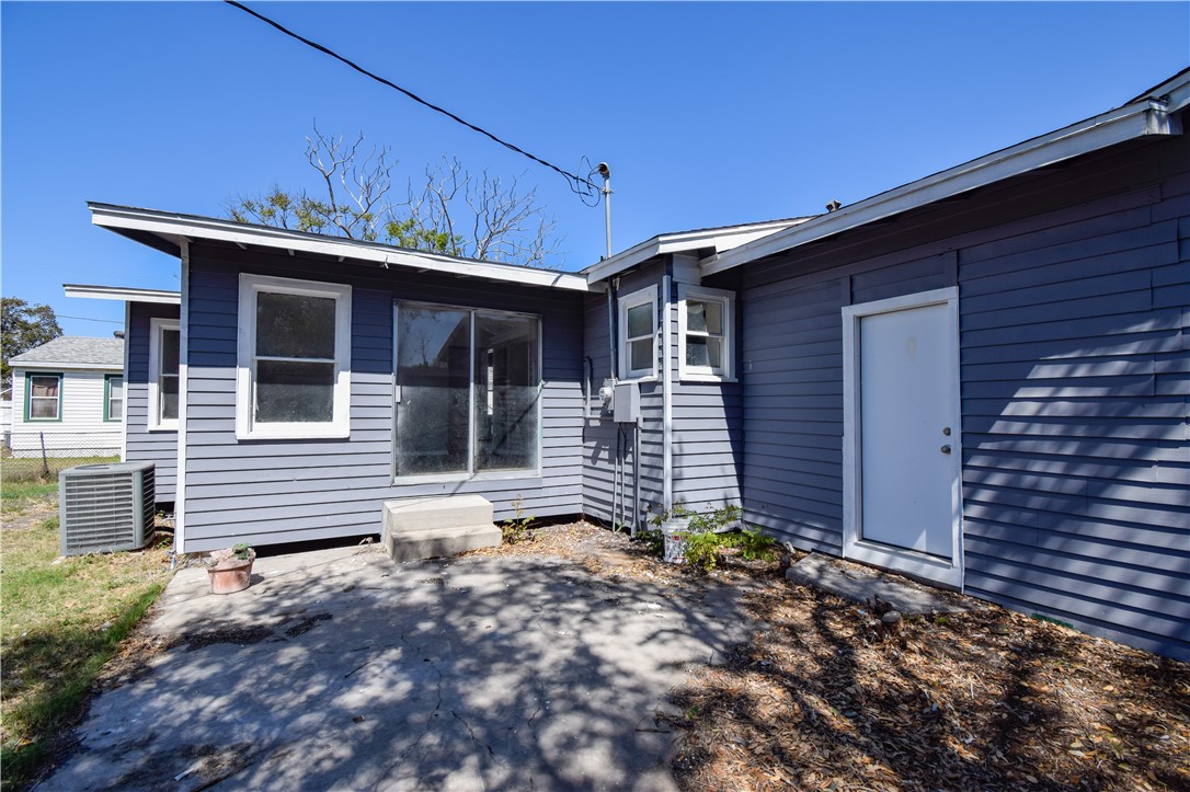 3605 Poplar St Property Photo 31