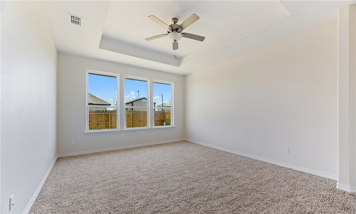 3518 Pineda St Property Photo 5