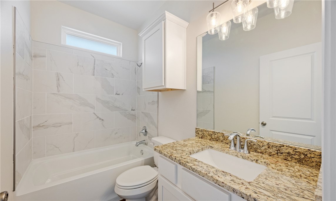 3518 Pineda St Property Photo 9