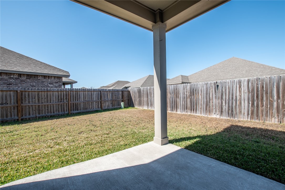 8106 Olympic Dr Property Photo 16