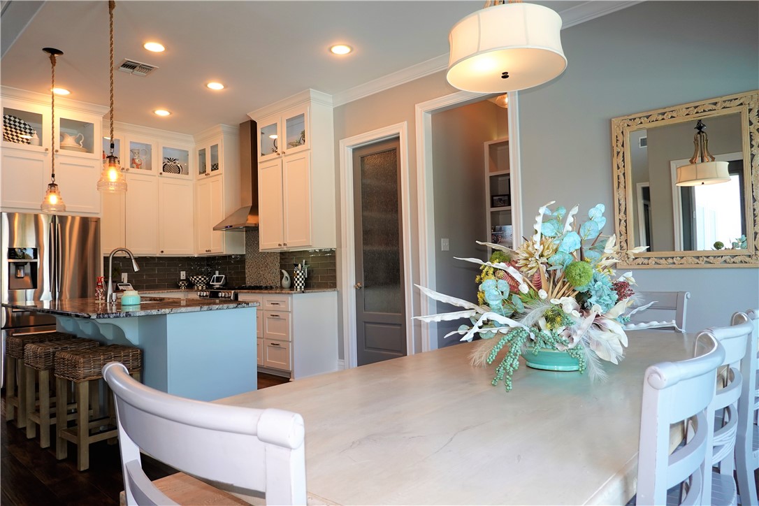 318 Pebble Beach Dr Property Photo 8
