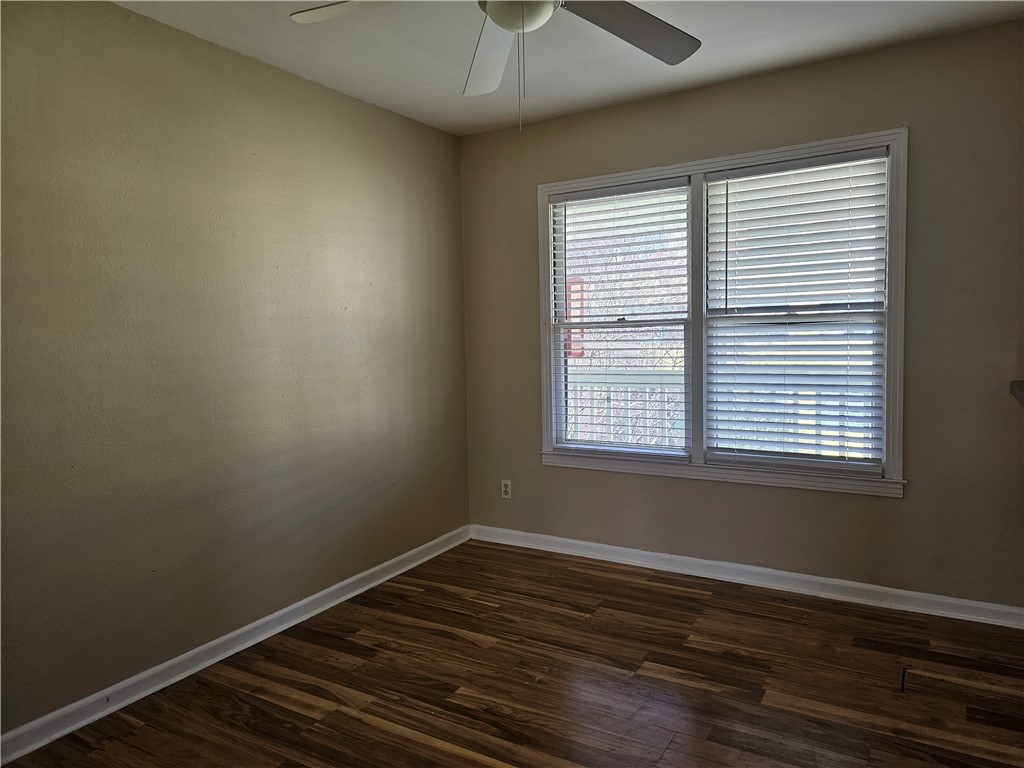 1517 Ocean Dr 4 Property Photo 2