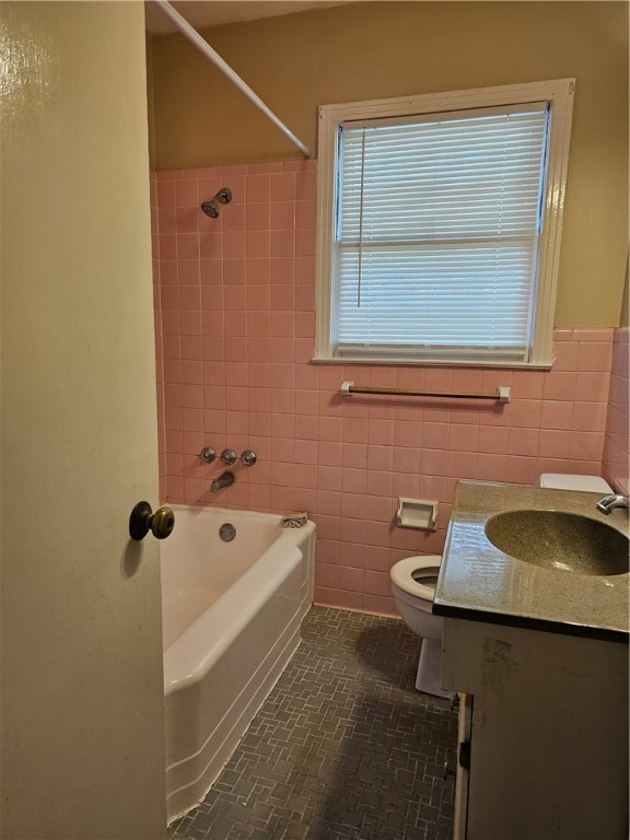 1517 Ocean Dr 4 Property Photo 6