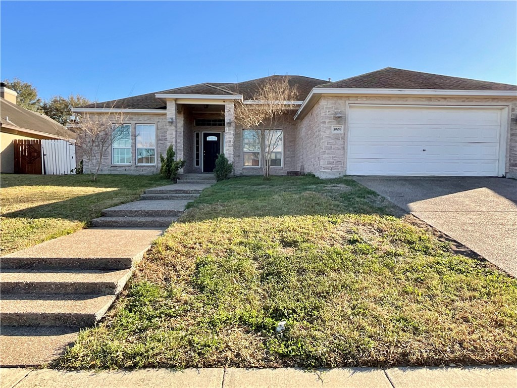 3909 Alta Vista Dr Property Photo