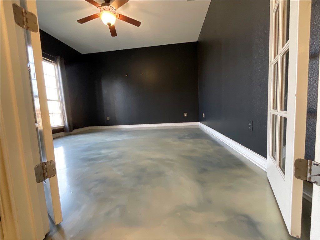 3909 Alta Vista Dr Property Photo 13