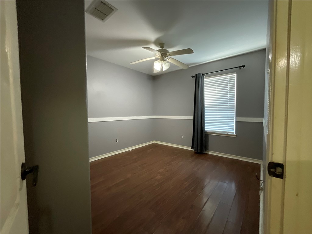 3909 Alta Vista Dr Property Photo 14