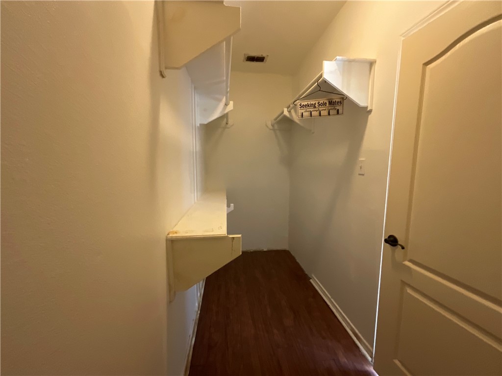 3909 Alta Vista Dr Property Photo 28