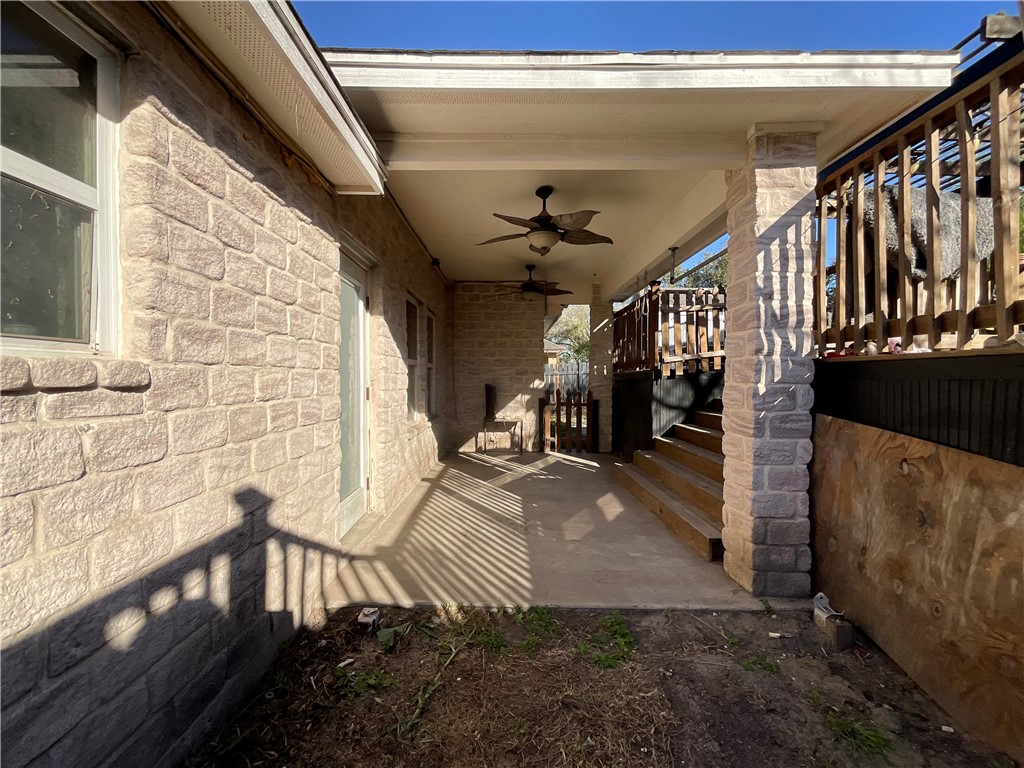 3909 Alta Vista Dr Property Photo 31
