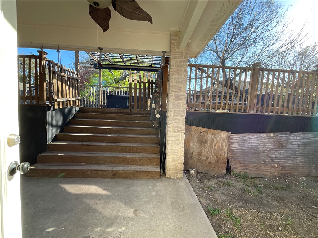3909 Alta Vista Dr Property Photo 32