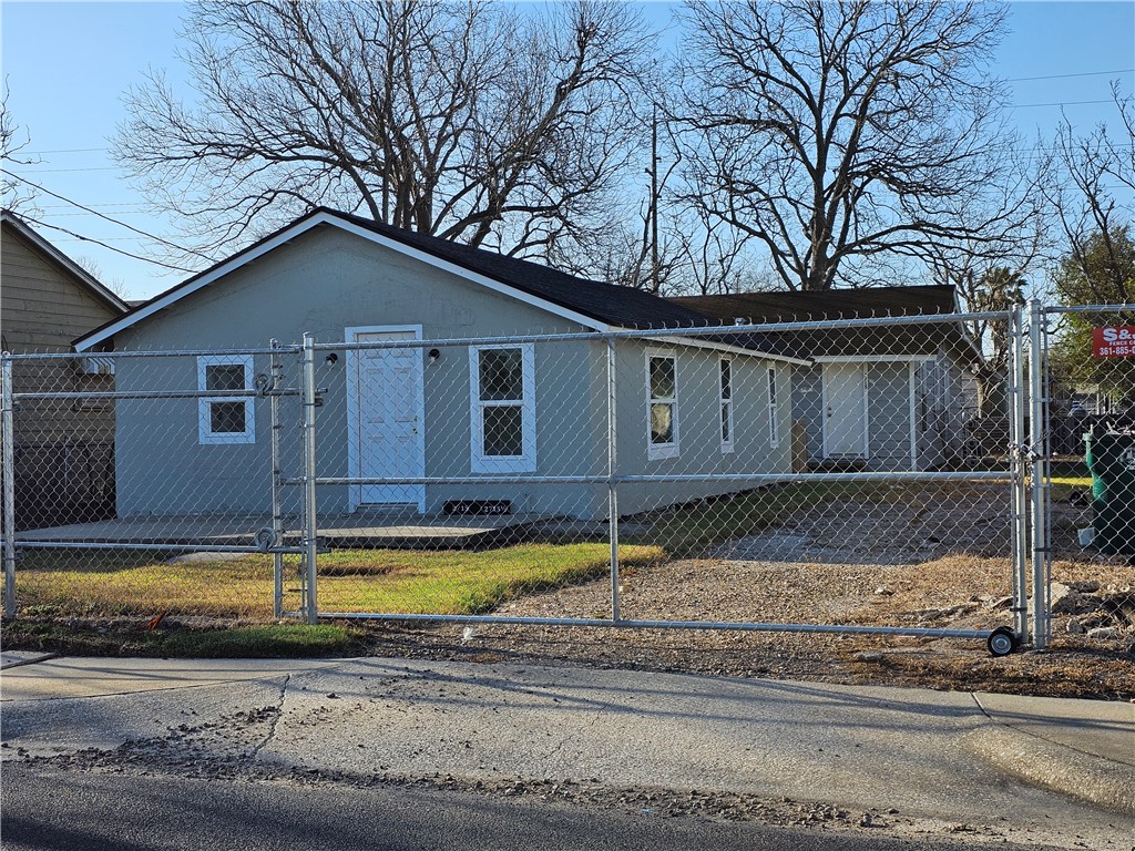 2715 Marguerite St Property Photo