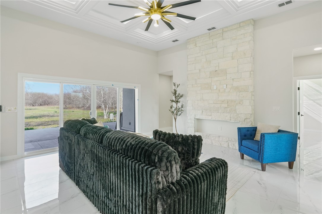 21088 Donegal Rd Road Property Photo 6