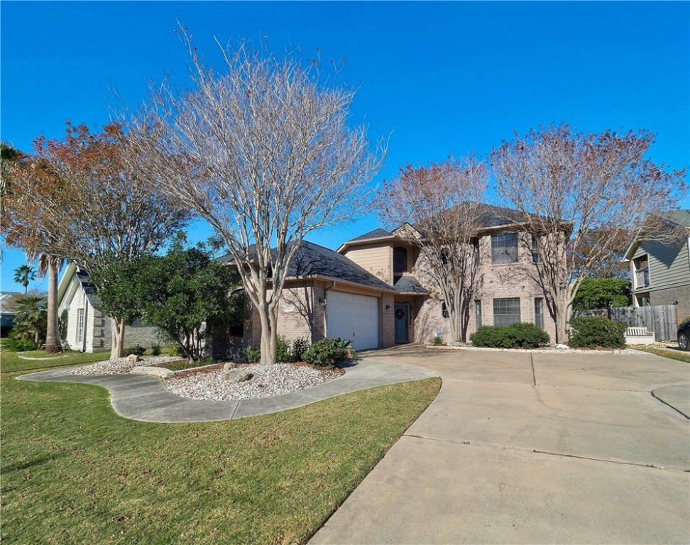 8221 Etienne Dr Property Photo 2