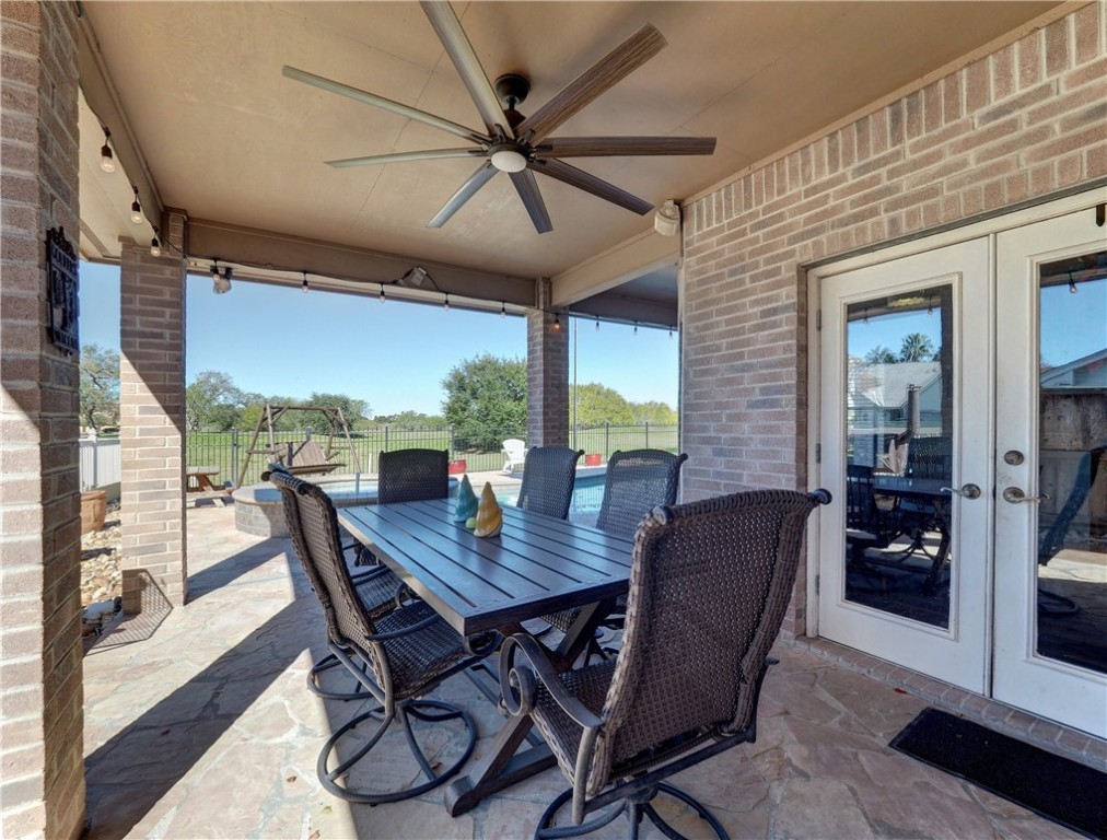 8221 Etienne Dr Property Photo 7
