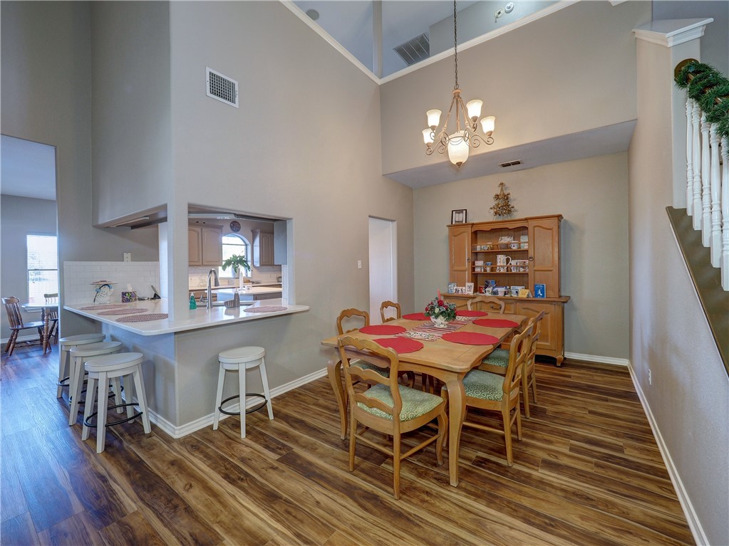 8221 Etienne Dr Property Photo 12