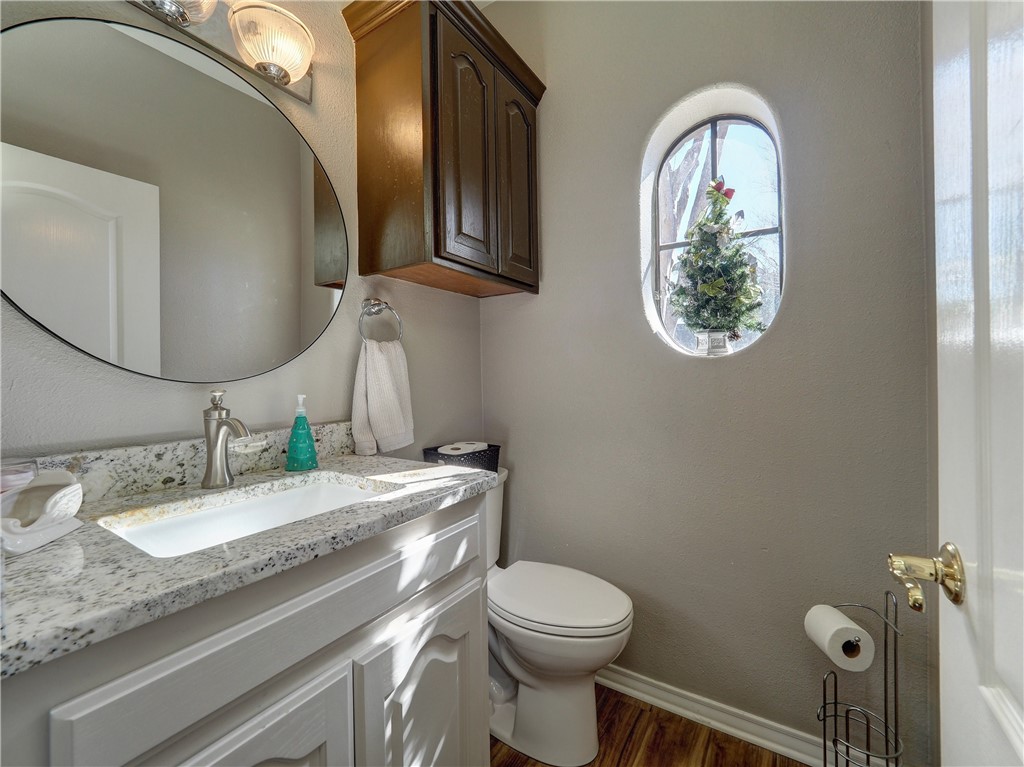 8221 Etienne Dr Property Photo 14