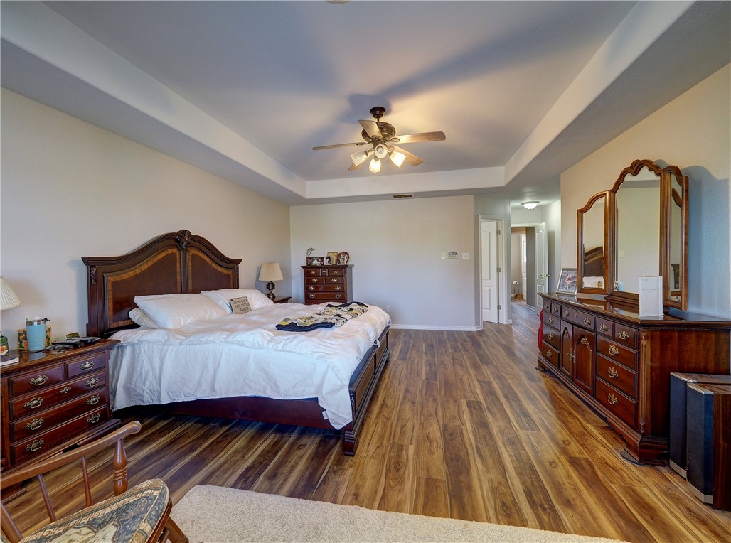 8221 Etienne Dr Property Photo 29
