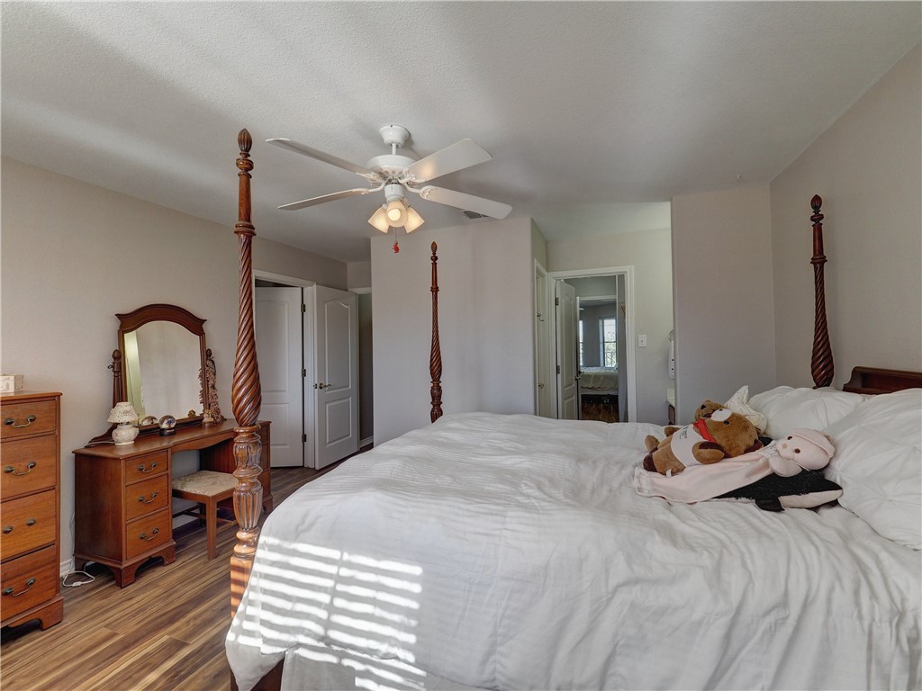 8221 Etienne Dr Property Photo 40